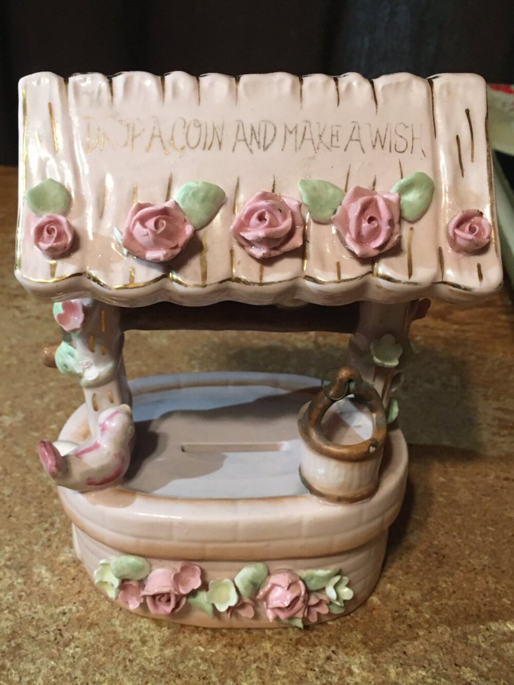 LEFTON WISHING WELL FIGURINE DROP A COIN MAKE A WISH W/ ROSES & BUCKET